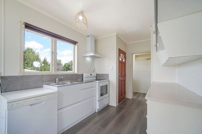 Photo of property in 51 Fairclough Road, Beach Haven, Auckland, 0626