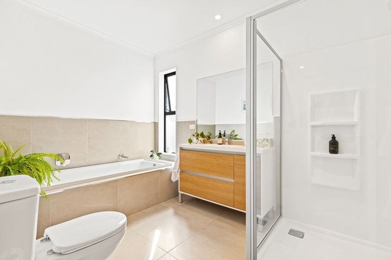 Photo of property in 22 Flounder Road, Hobsonville, Auckland, 0616