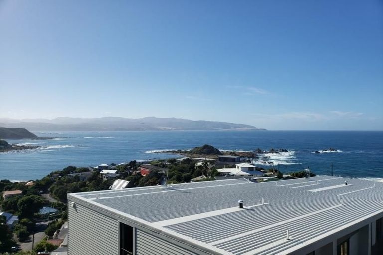 Photo of property in 12/52 High Street, Island Bay, Wellington, 6023