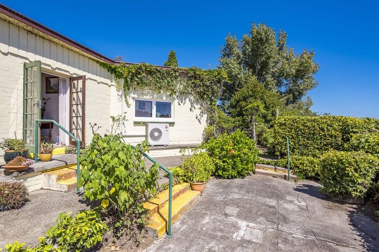 Photo of property in 72 Leinster Avenue, Raumati South, Paraparaumu, 5032