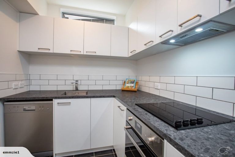 Photo of property in 1/7 Handyside Street, Tawa, Wellington, 5028