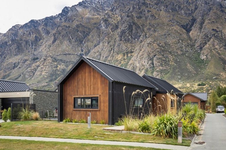 Photo of property in 11 Glenfiddich Road, Jacks Point, Queenstown, 9371