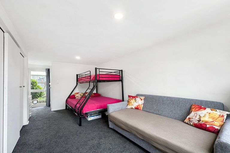Photo of property in 2/479 Main South Road, Hornby, Christchurch, 8042