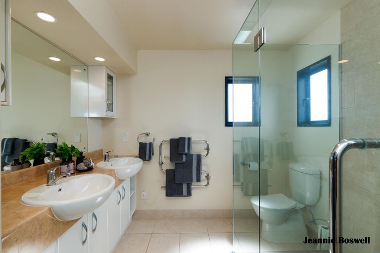 Photo of property in 55 Royal Oak Drive, Kelvin Grove, Palmerston North, 4414