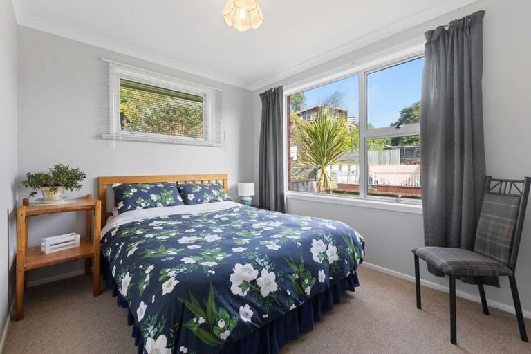 Photo of property in 7 Bromley Place, Westown, New Plymouth, 4310