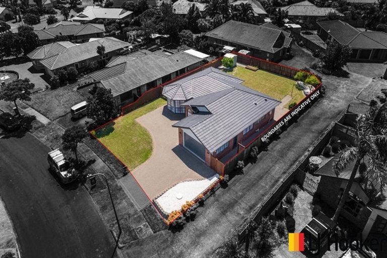 Photo of property in 11 Trossach Place, Wattle Downs, Auckland, 2103