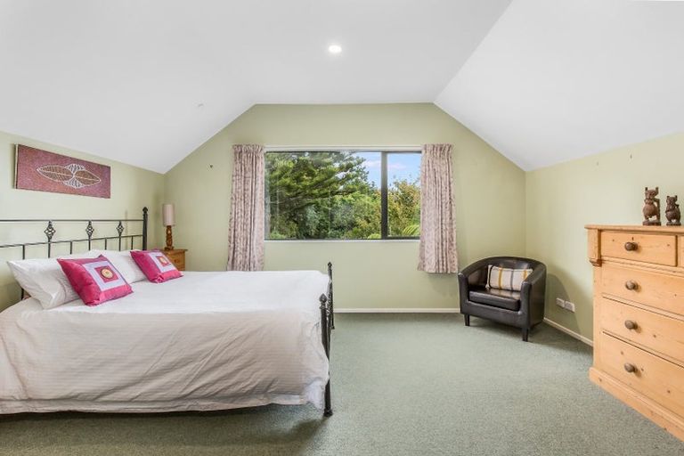 Photo of property in 15a Mahoe Street, Tawa, Wellington, 5028