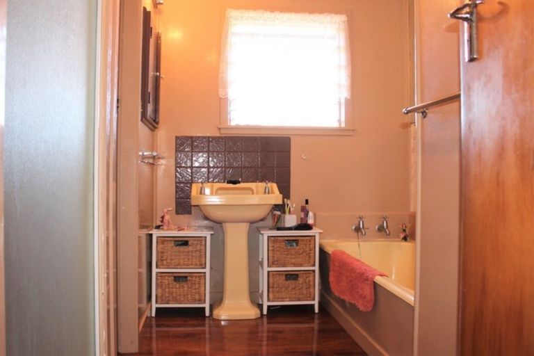 Photo of property in 12 Montrose Road, Waihi, 3610