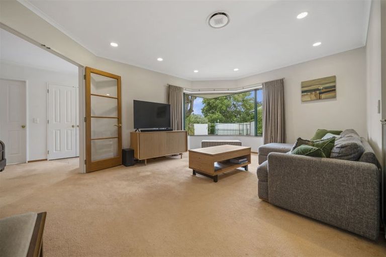 Photo of property in 86 Pahiatua Street, Hokowhitu, Palmerston North, 4410