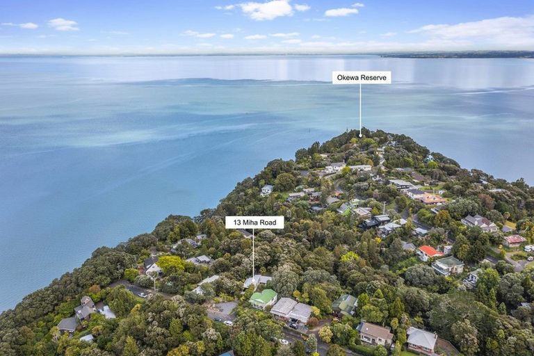 Photo of property in 13 Miha Road, Titirangi, Auckland, 0604