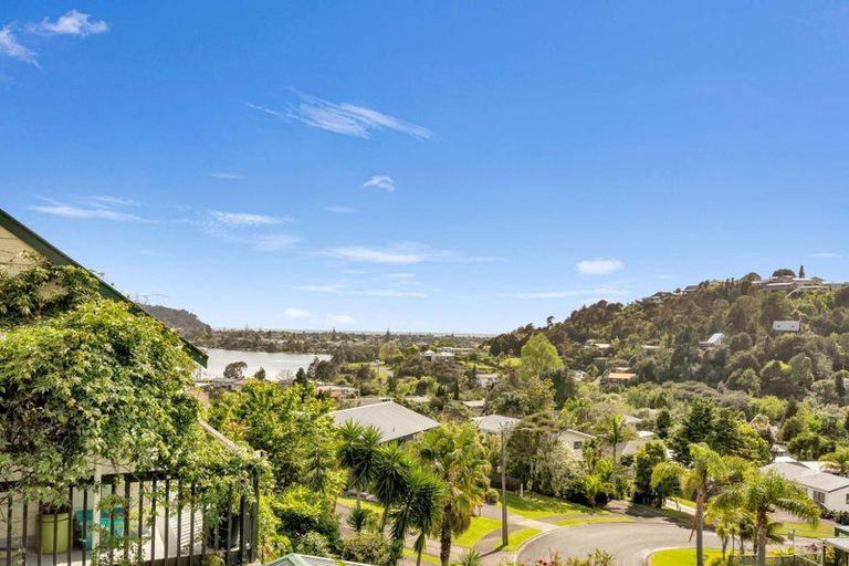 Photo of property in 33 Windsor Drive, Tairua, 3508
