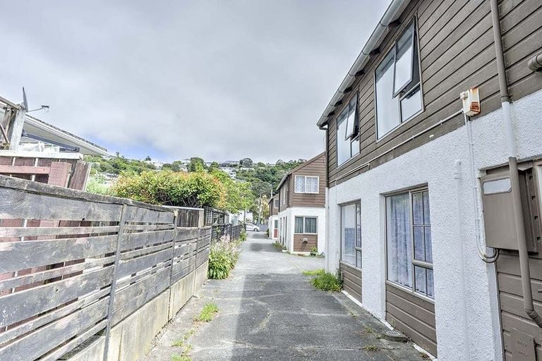 Photo of property in 4f Earp Street, Johnsonville, Wellington, 6037