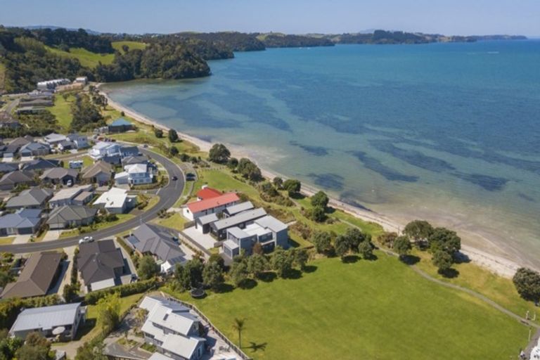 Photo of property in 26 Schooner Avenue, Snells Beach, 0920