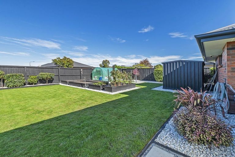 Photo of property in 25 Navy Loop, Rolleston, 7614