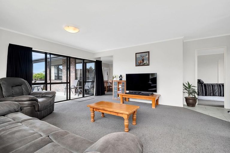 Photo of property in 51 Osprey Drive, Welcome Bay, Tauranga, 3112