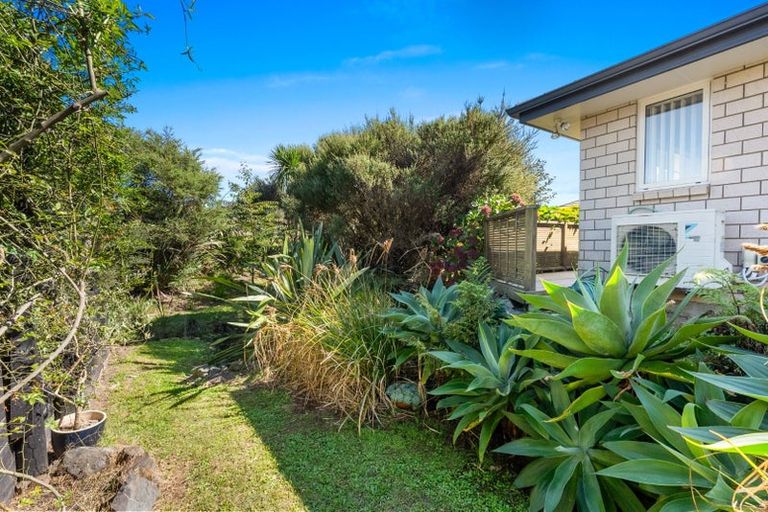 Photo of property in 11 Patu Way, Patumahoe, Pukekohe, 2679