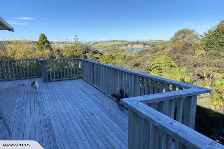 Photo of property in 71 Shakespear Road, Army Bay, Whangaparaoa, 0930