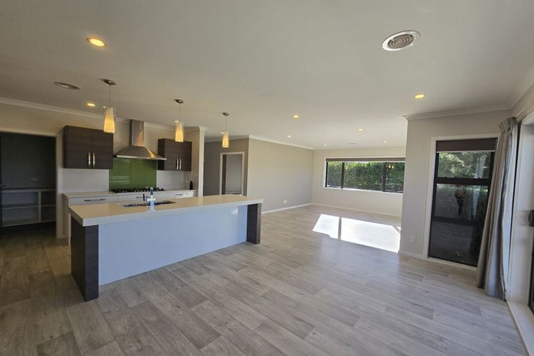 Photo of property in 116 Endeavour Drive, Whitby, Porirua, 5024