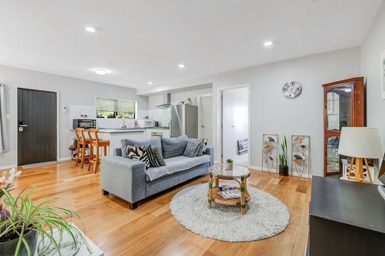 Photo of property in 5 Waititiro Rise, Stanmore Bay, Whangaparaoa, 0932