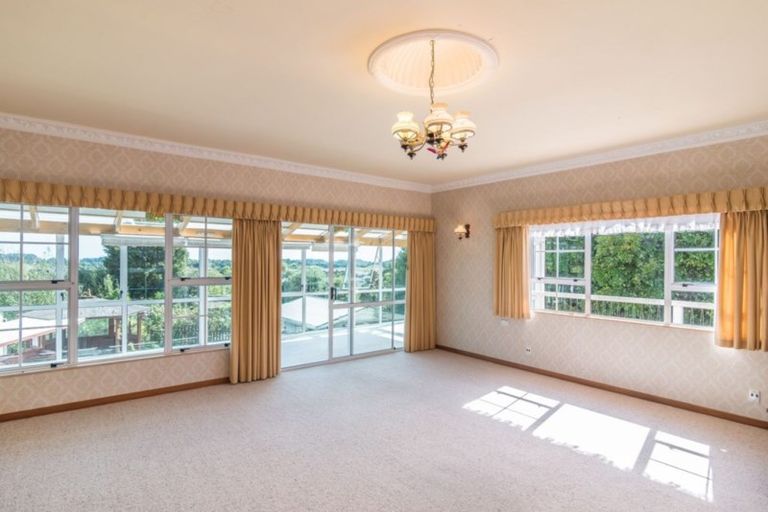 Photo of property in 14 Huia Street, Waikanae, 5036