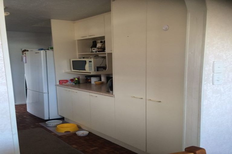 Photo of property in 2/119a Prestons Road, Redwood, Christchurch, 8051