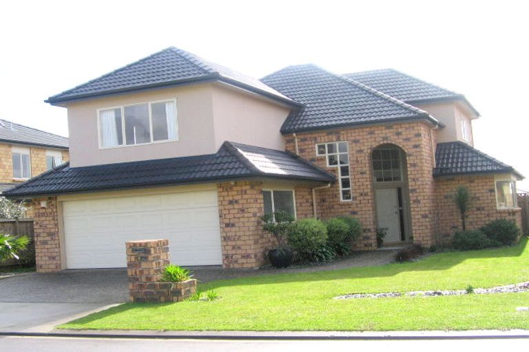 Photo of property in 4 Zara Court, Flat Bush, Auckland, 2016