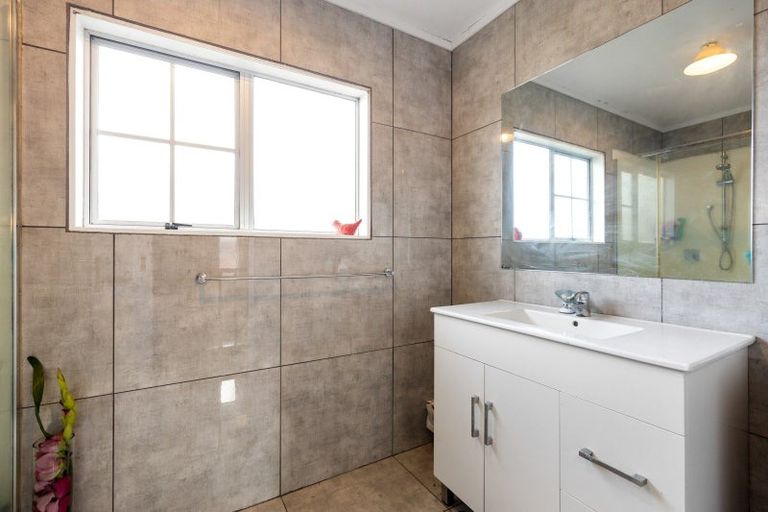 Photo of property in 2/165 River Road, Hamilton East, Hamilton, 3216