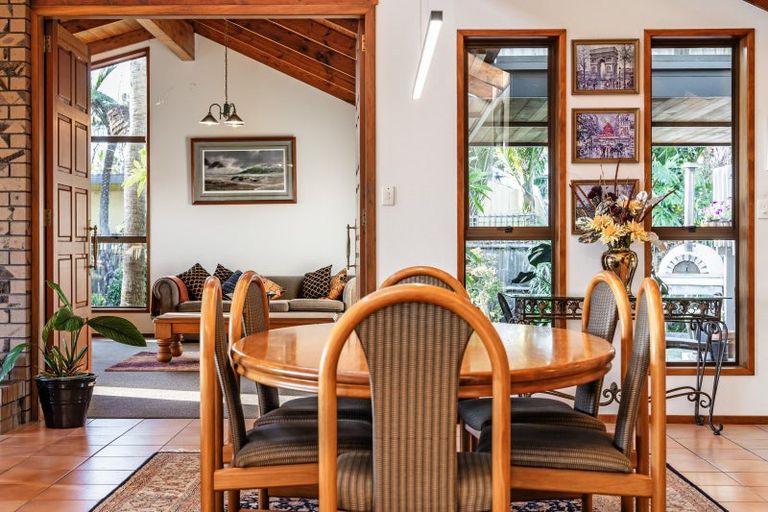 Photo of property in 34 Motutara Road, Muriwai, Waimauku, 0881