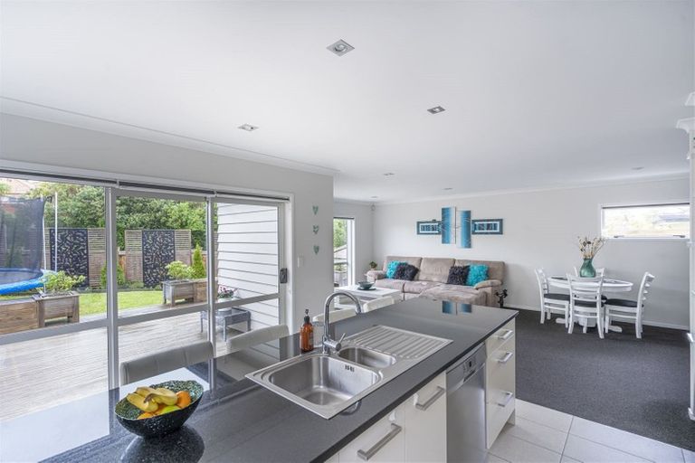Photo of property in 87 Maylee Crescent, Gulf Harbour, Whangaparaoa, 0930