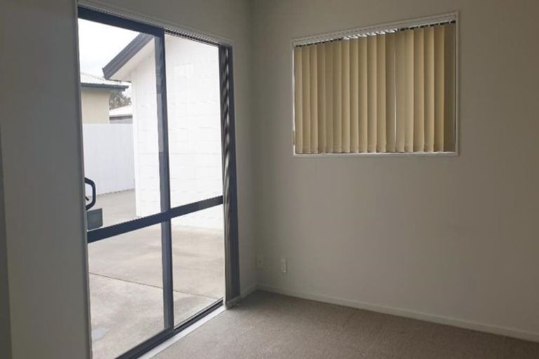 Photo of property in 211 Taradale Road, Pirimai, Napier, 4112