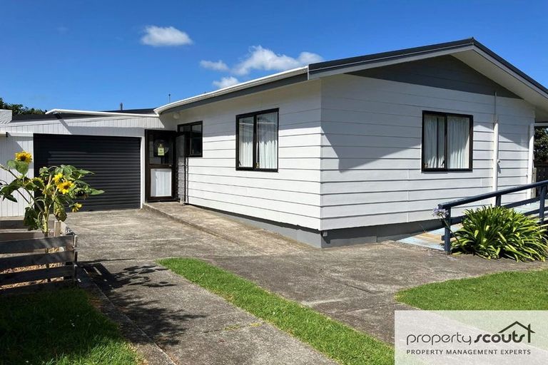 Photo of property in 8 Tahurangi Place, Spotswood, New Plymouth, 4310