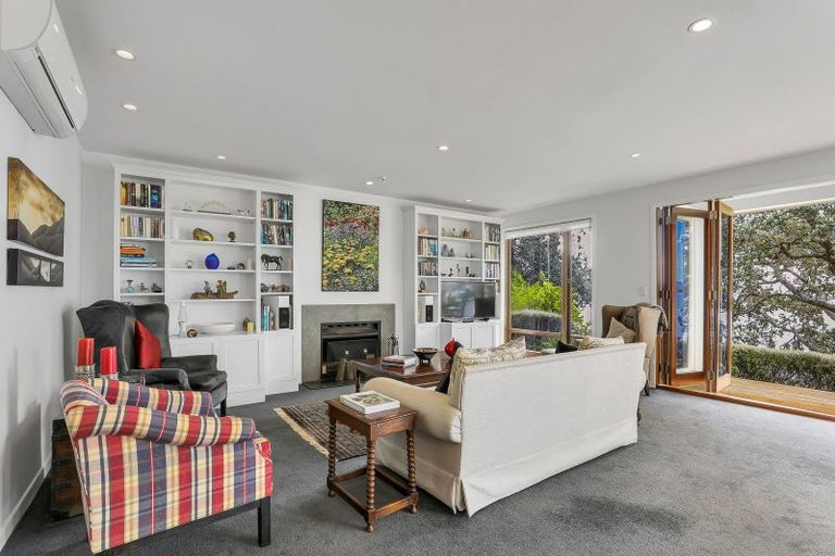 Photo of property in 16 Joan Street, Point Chevalier, Auckland, 1022