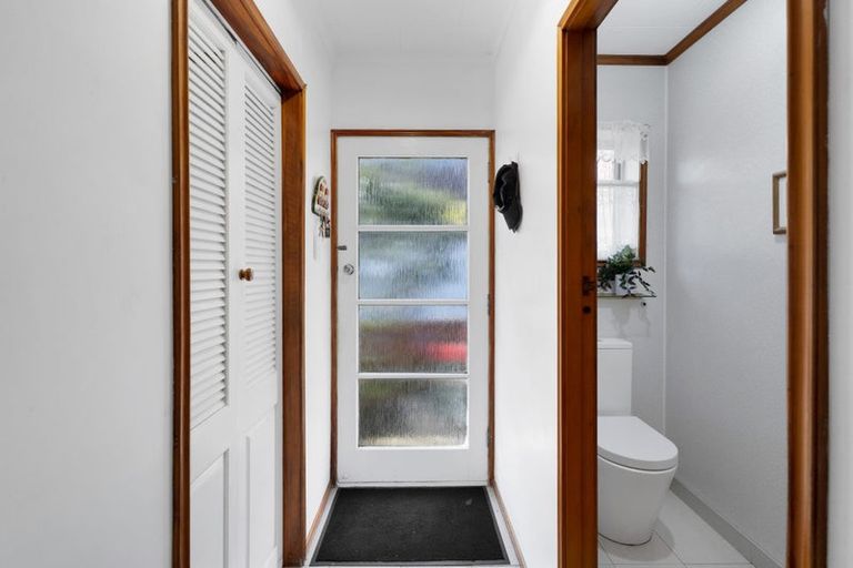 Photo of property in 6 Norwich Avenue, Spotswood, New Plymouth, 4310