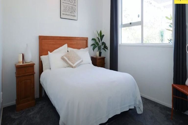 Photo of property in 6 Keryn Place, Opaheke, Papakura, 2113