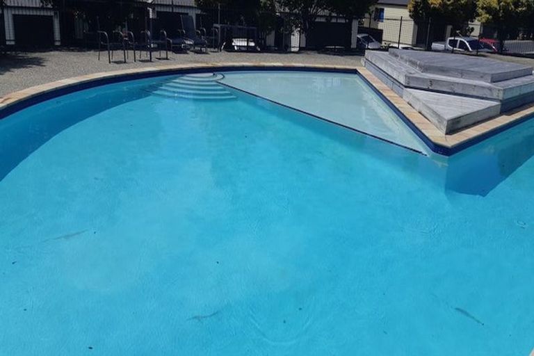 Photo of property in 7/11 The Avenue, Albany, Auckland, 0632