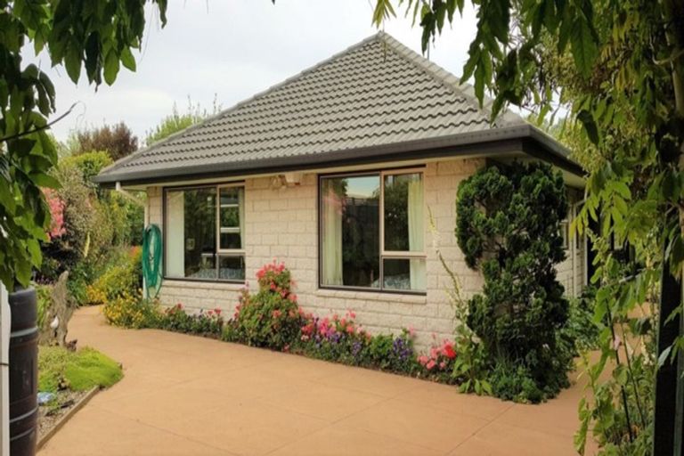 Photo of property in 2 O'halloran Drive, Halswell, Christchurch, 8025