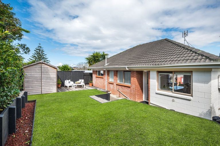 Photo of property in 3/6 Keys Street, Belmont, Auckland, 0622