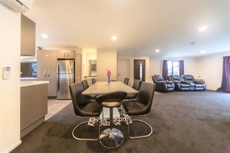 Photo of property in 67 Balrickard Way, Milson, Palmerston North, 4414