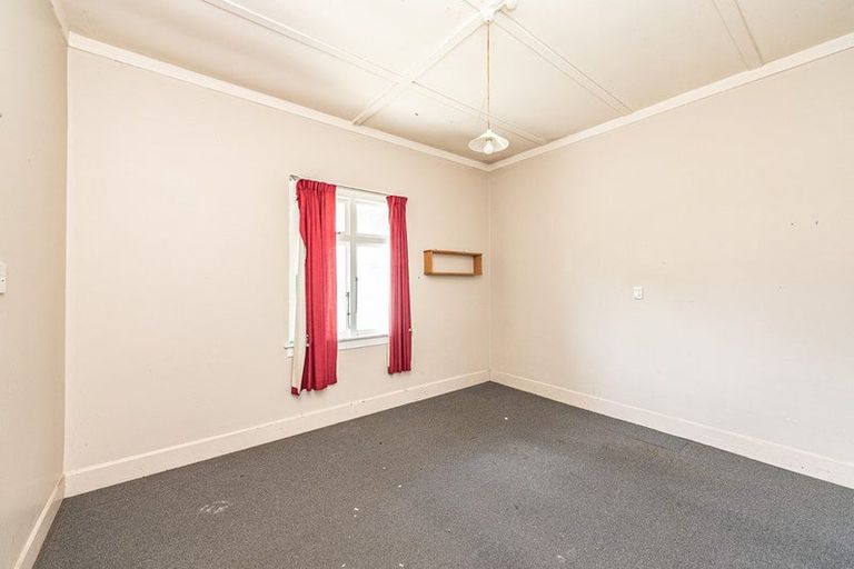 Photo of property in 4 Pharazyn Street, Gonville, Whanganui, 4500