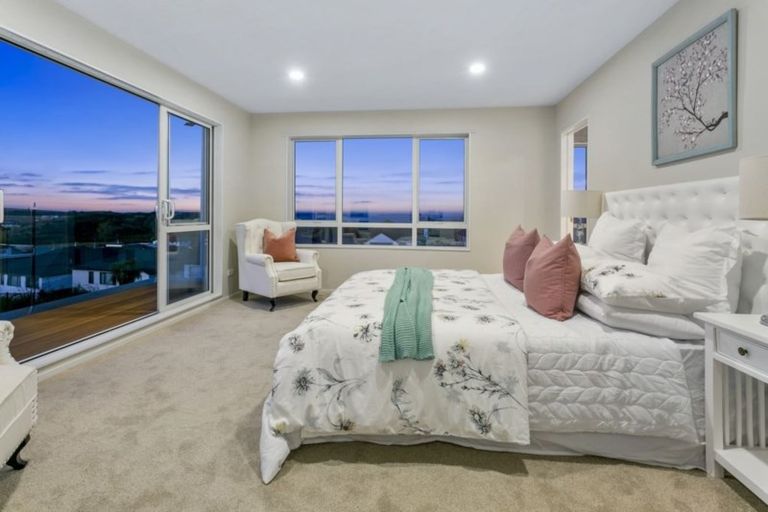 Photo of property in 47 Te Oneroa Way, Long Bay, Auckland, 0630