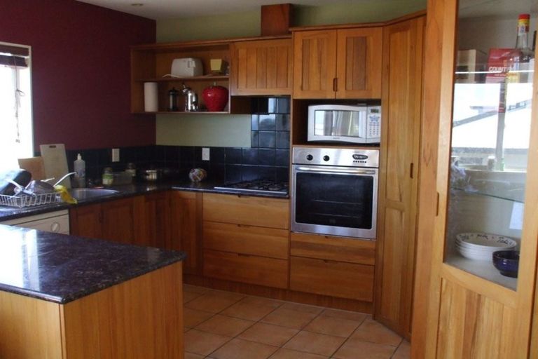 Photo of property in 2/221 Papamoa Beach Road, Papamoa Beach, Papamoa, 3118