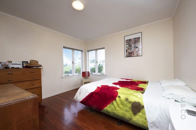 Photo of property in 79 Annandale Road, Kumeu, 0891