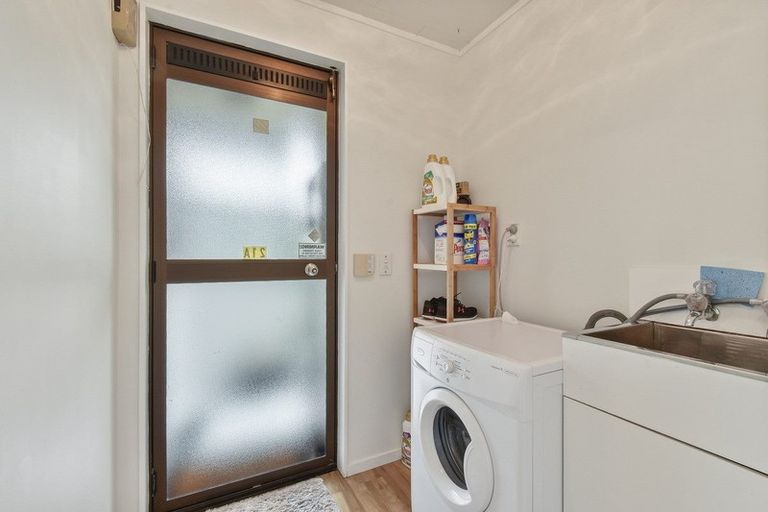 Photo of property in 1/21 Mataura Place, Clover Park, Auckland, 2019