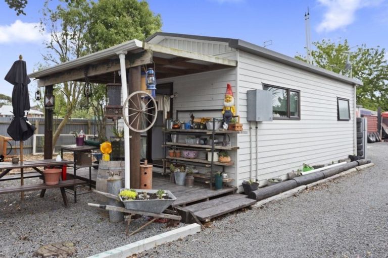 Photo of property in 84 Main North Road, Woodend, 7610