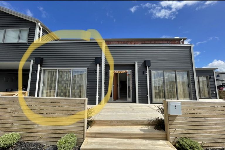 Photo of property in 7 Hea Road, Hobsonville, Auckland, 0616