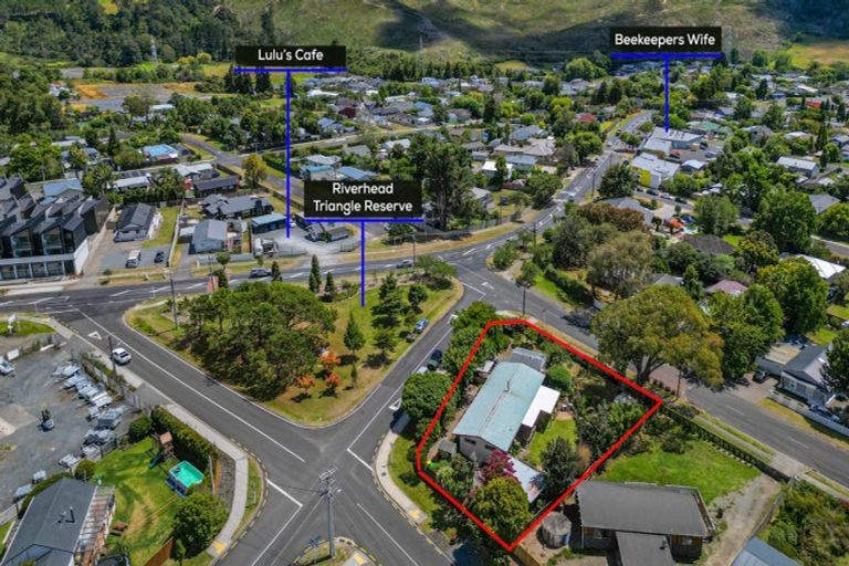 Photo of property in 3 Great North Road, Riverhead, 0820