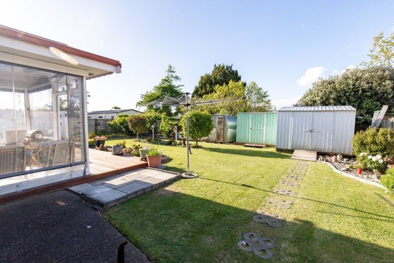 Photo of property in 16 Benner Drive, Ngatea, 3503