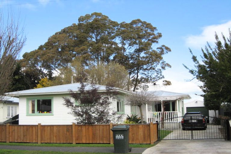 Photo of property in 24 Upham Street, Havelock North, 4130