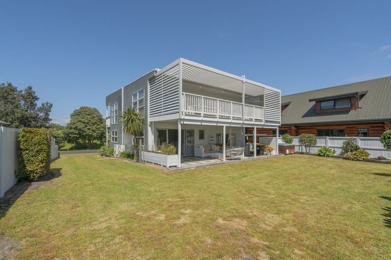 Photo of property in 656 Matarangi Drive, Matarangi, Whitianga, 3592