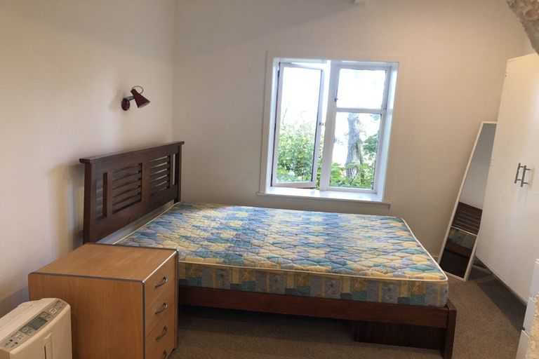 Photo of property in 36 Pembroke Road, Northland, Wellington, 6012